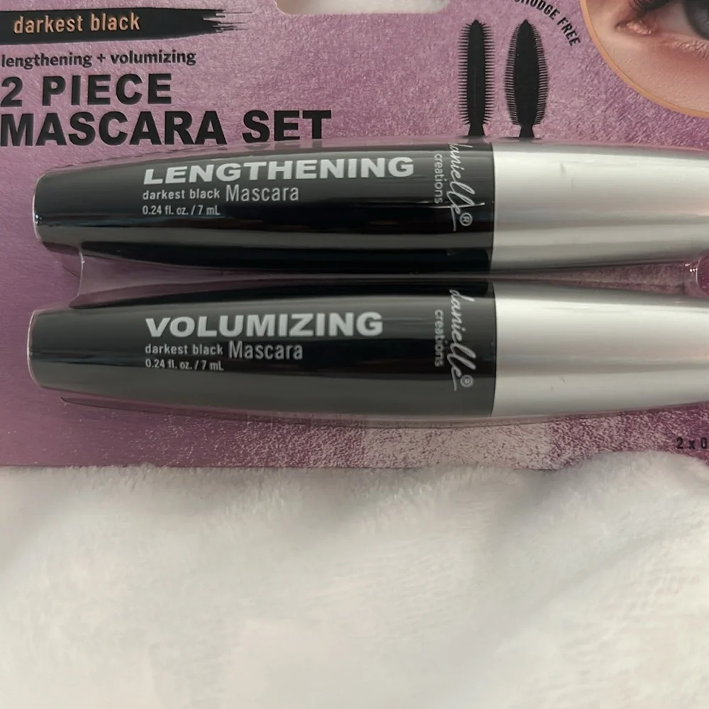 NWT DANIELLE CREATIONS 2 Piece Mascara Set in Darkest Black.